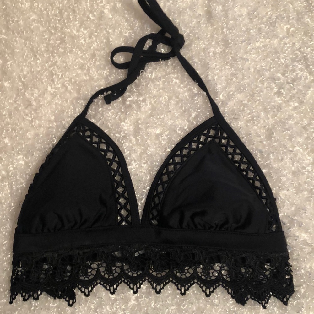 Xhilaration bikini top. Black lace trim . Xs
